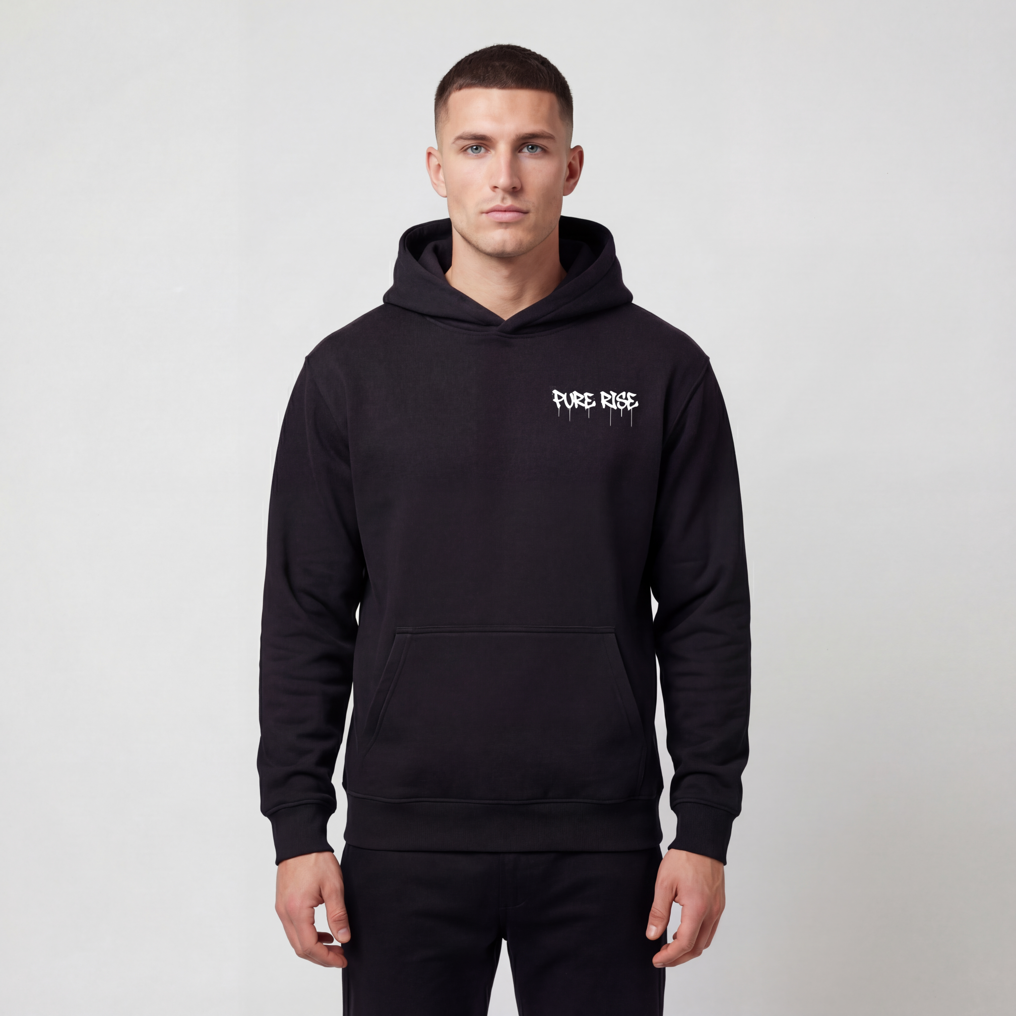 Schwarzer UPRIZN Oversize Hoodie – Vorderansicht